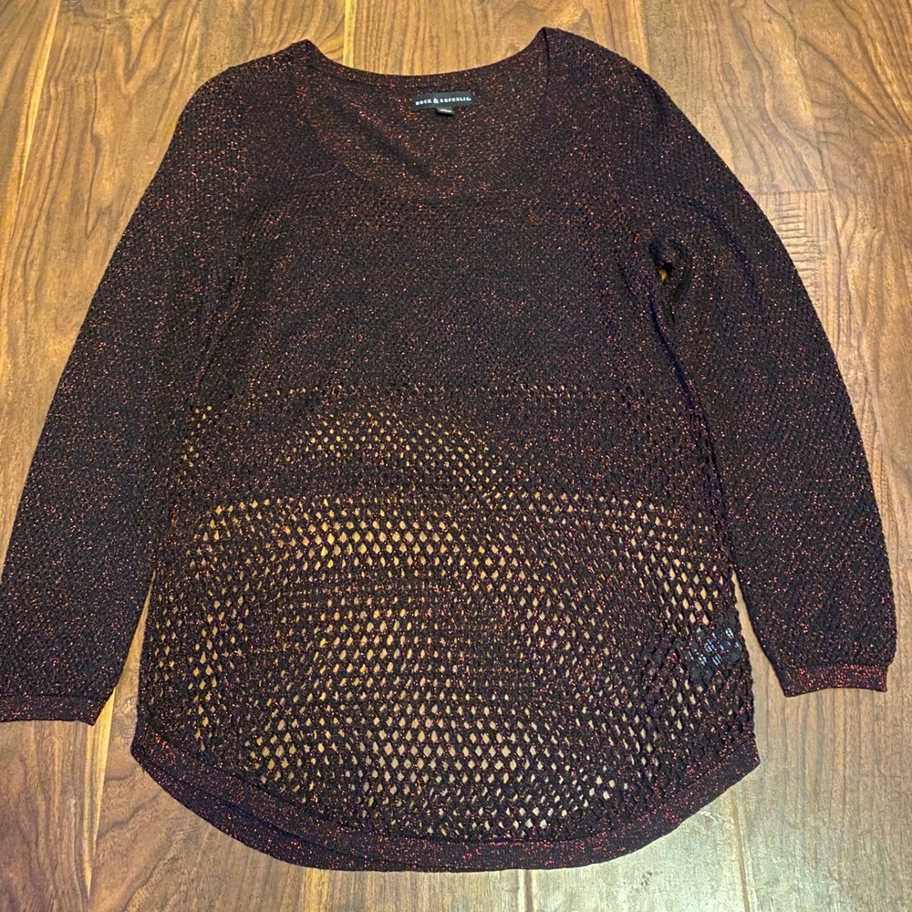 Sparkly long sleeve top